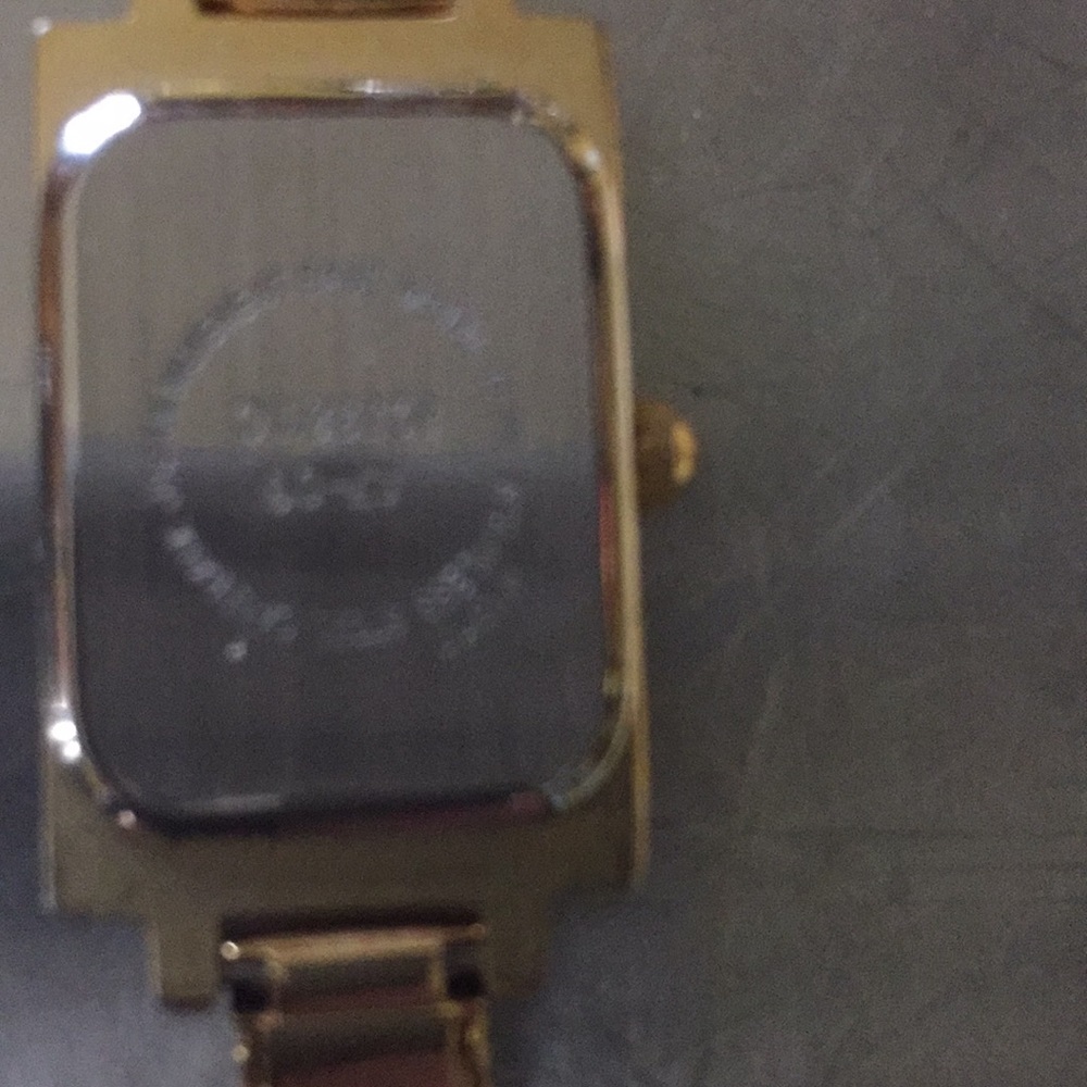 Watch - Picture 2 of 3